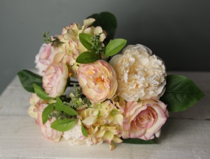 Artificial Bouquet Peach/Cream 38cm